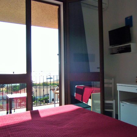 Hotel Bellavista S'Archittu חדר תמונה