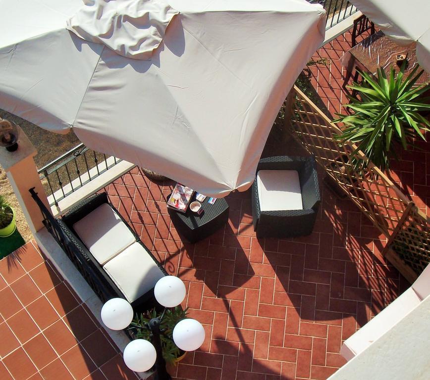 Hotel Bellavista S'Archittu מראה חיצוני תמונה