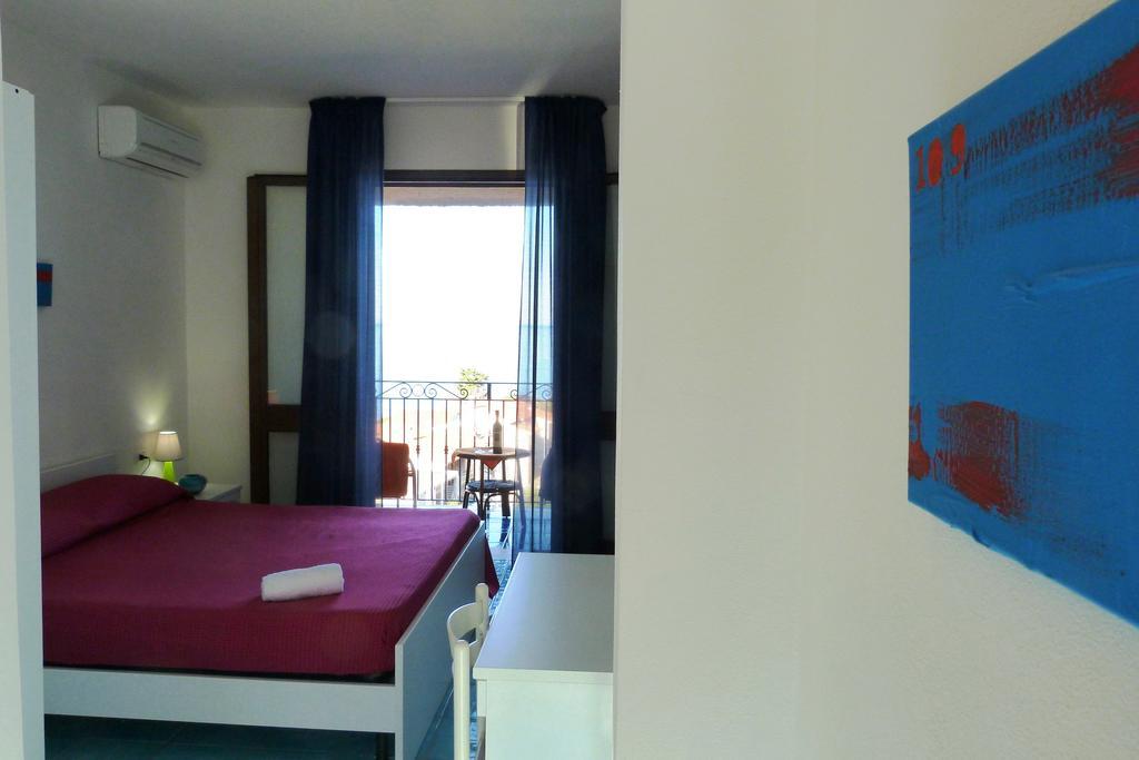 Hotel Bellavista S'Archittu חדר תמונה