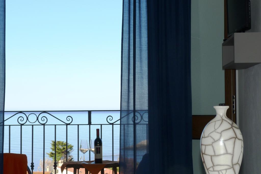 Hotel Bellavista S'Archittu מראה חיצוני תמונה