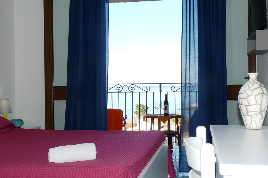 Hotel Bellavista S'Archittu מראה חיצוני תמונה
