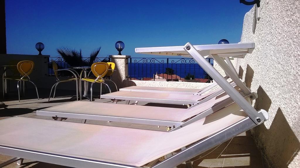 Hotel Bellavista S'Archittu מראה חיצוני תמונה